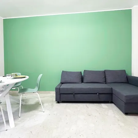 Atene House Urban Milán