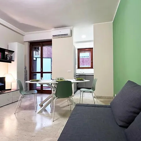 Atene House Urban Apartmán *