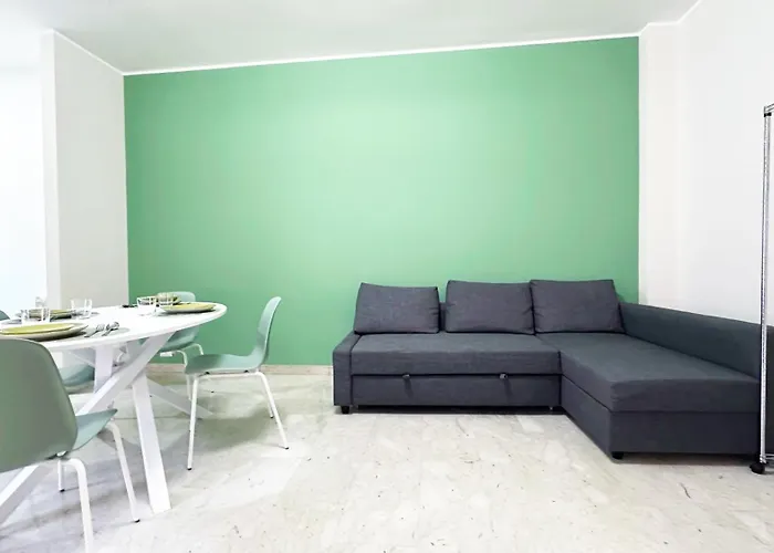 Atene House Urban ميلان